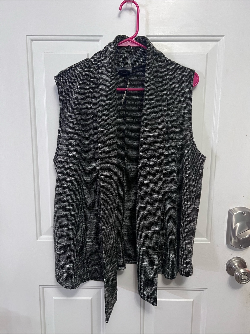 NWT Van Heusen Women’s XL Longline Draped Vest Black White Open Front $64
